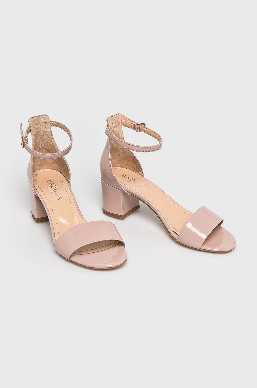 Buty damskie Badura na Ceneo to wygodne i eleganckie obuwie na lato 2019.