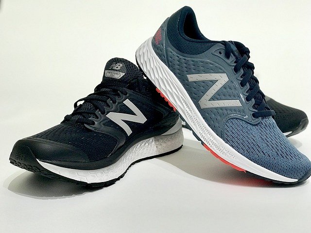 Porównaj buty New Balance męskie na Ceneo.pl i znajdź model dopasowany do Twojego stylu.